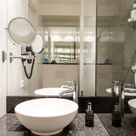 One Nürnberg-city Hotel 3*