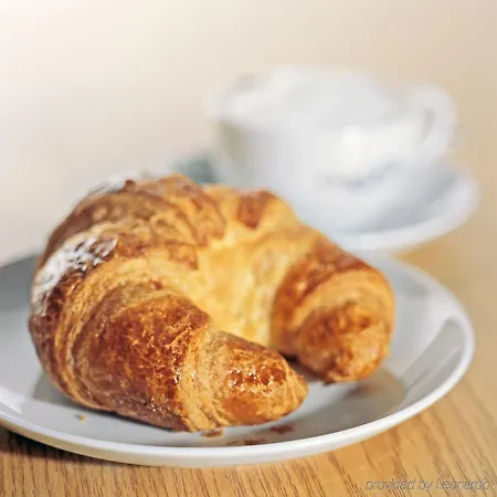 Hotel One Nürnberg-city 3*