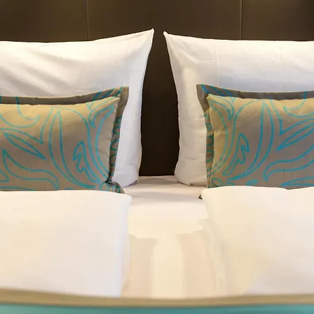 One Nuernberg-city Hotel